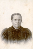 ernestine-metzner-peege